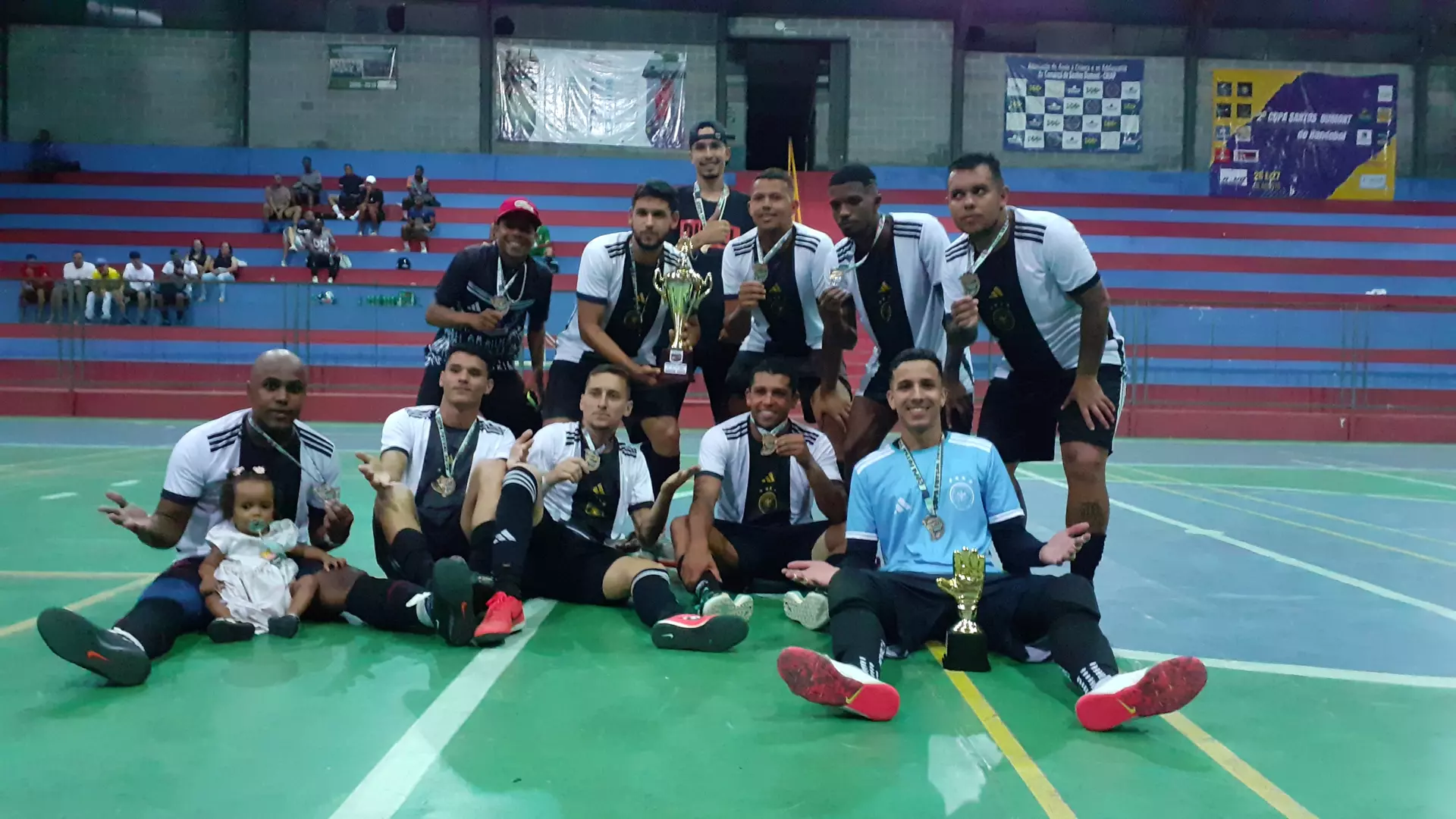 Vídeo: Pique Alemanha Barbacena vence a Copa Liga de Futsal 2023 em Santos Dumont